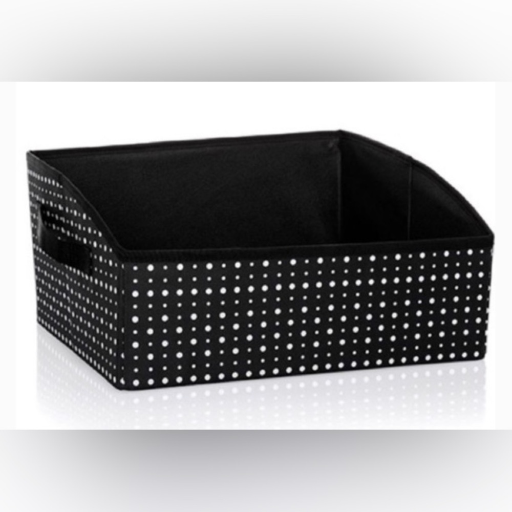 Thirty-one Ditty Dot Display Bin